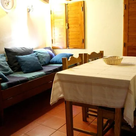 Διαμέρισμα Cosy In With Fireplace And Parking