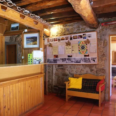 Cosy In With Fireplace And Parking *